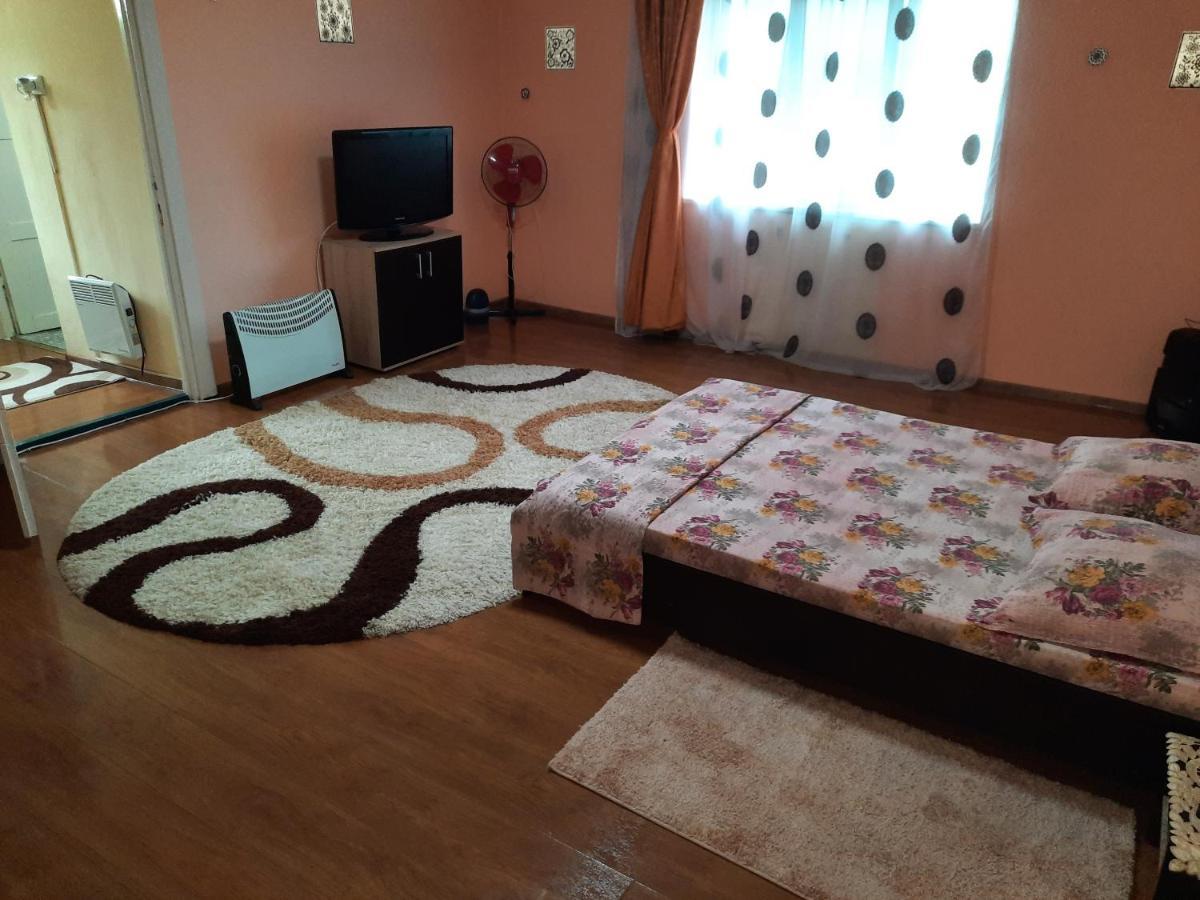 Vila La Izvorul Putinei Haţeg Exteriör bild