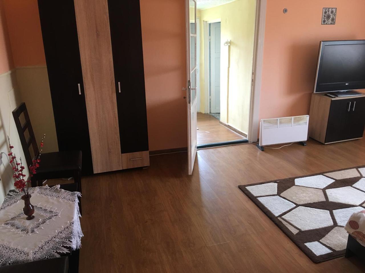 Vila La Izvorul Putinei Haţeg Exteriör bild