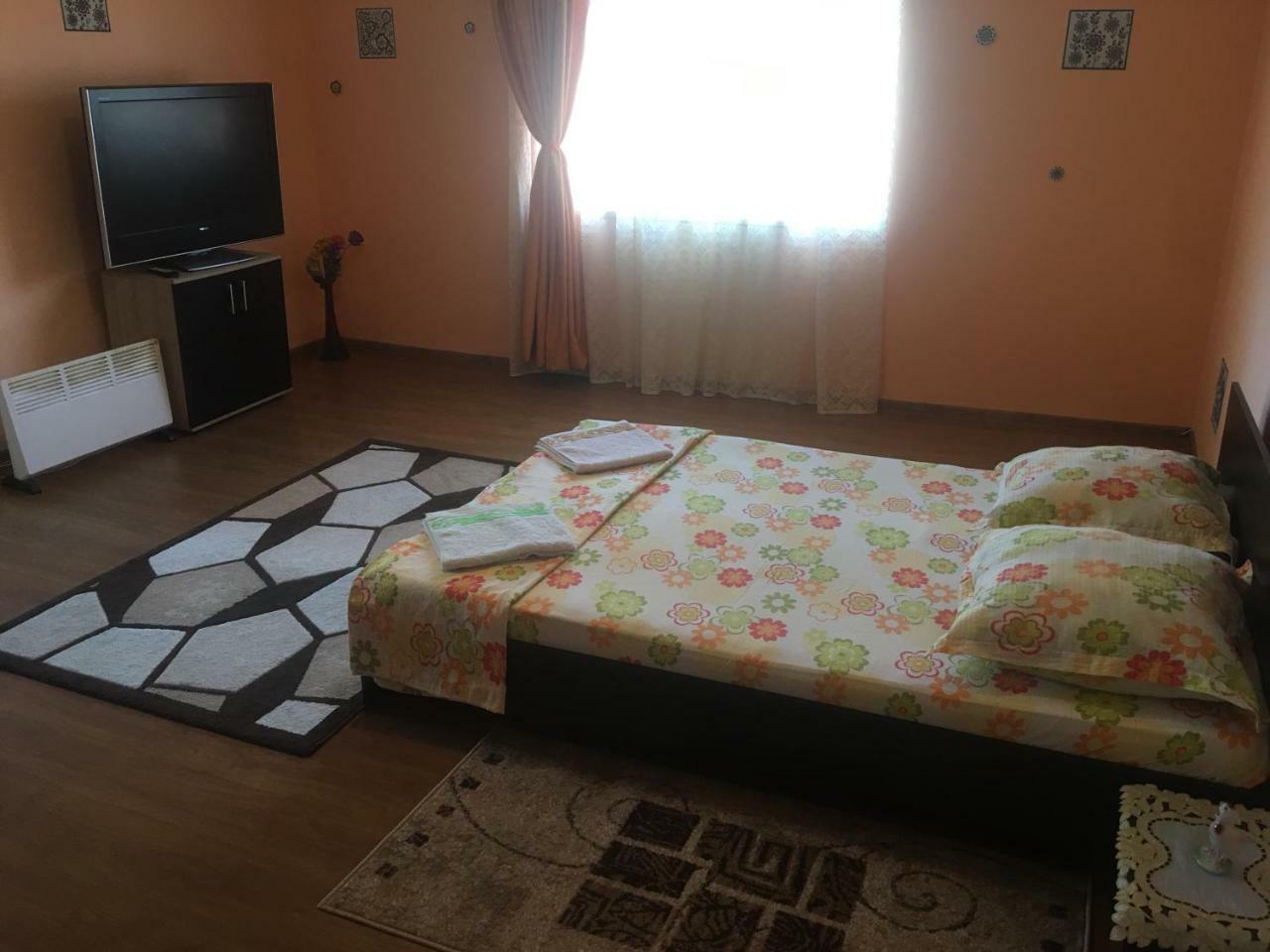 Vila La Izvorul Putinei Haţeg Exteriör bild