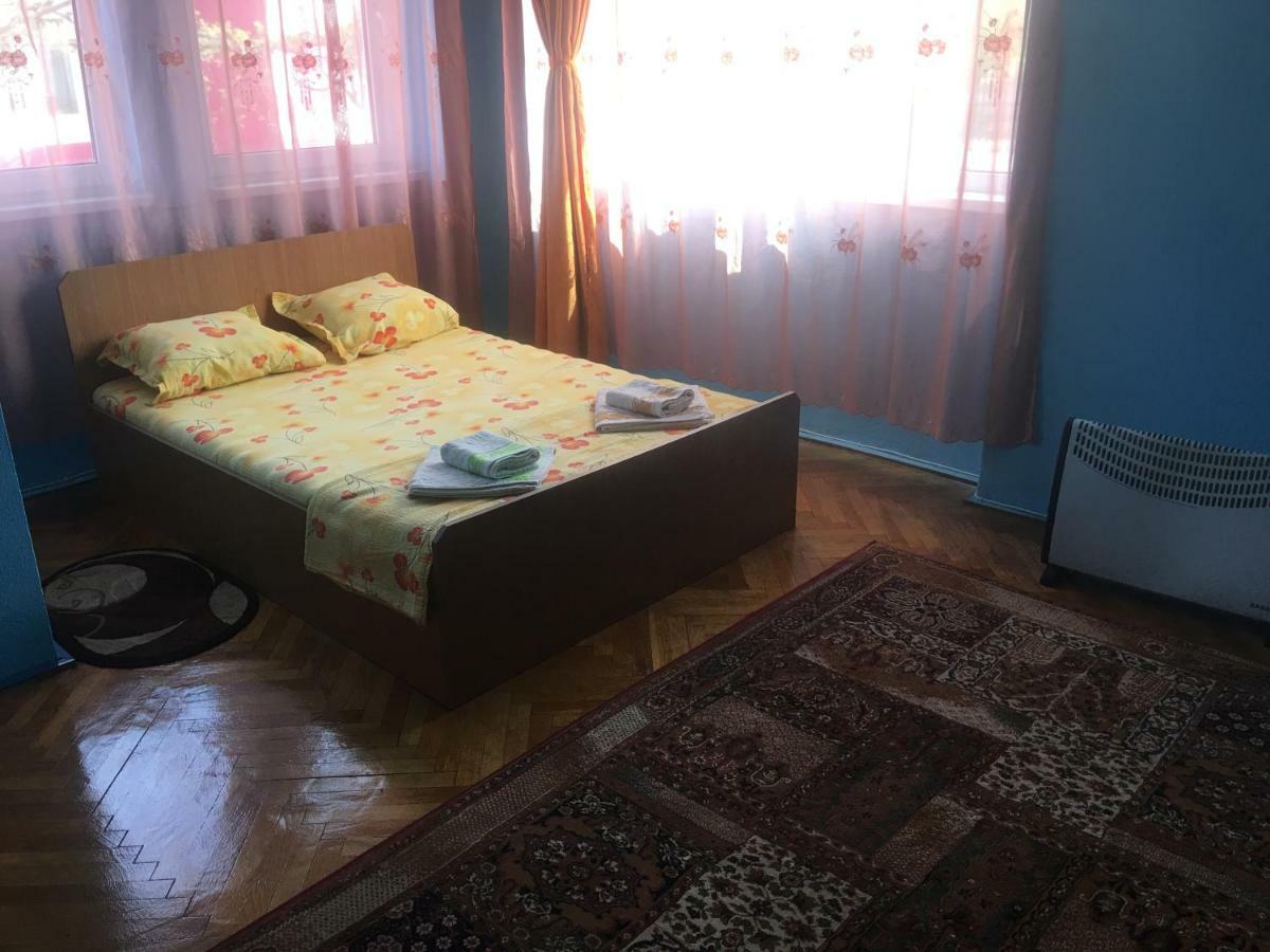 Vila La Izvorul Putinei Haţeg Exteriör bild